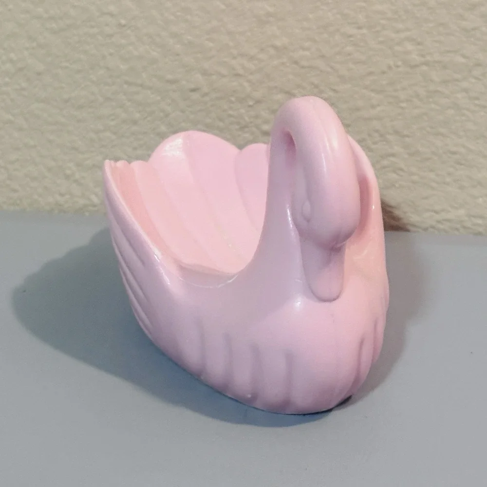 Swan this vintage